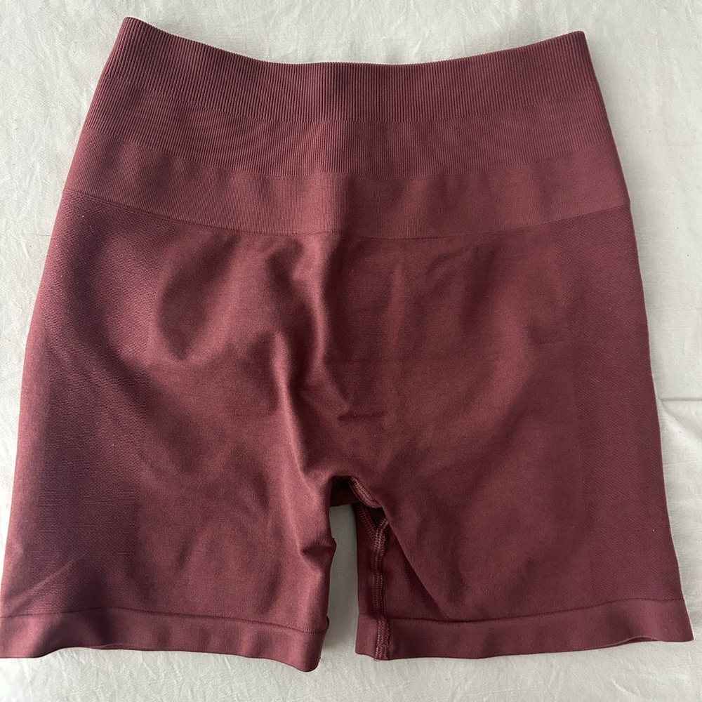 Alphalete amplify shorts